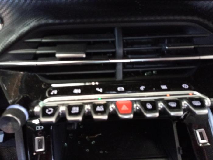 Peugeot 208 II 1.5 BlueHDi 100 Sloopvoertuig (2020, Geel)