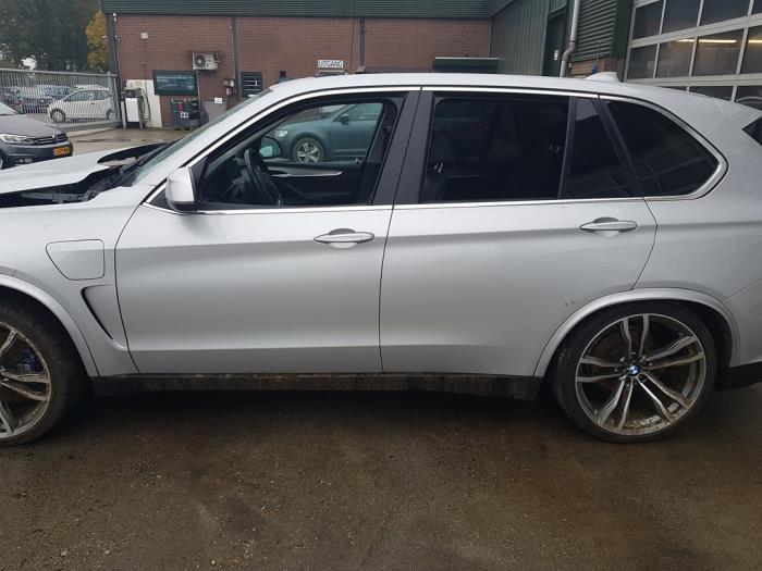 BMW X5 xDrive 40e PHEV 2.0 Sloopvoertuig (2015, Grijs)