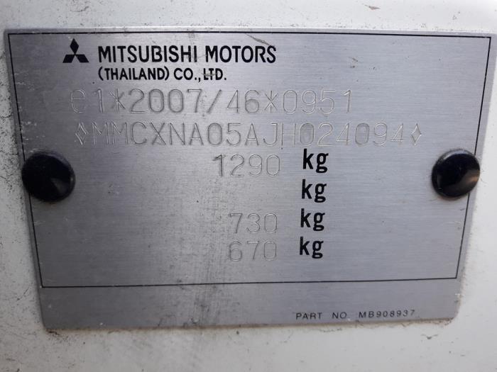 Mitsubishi Space Star 1.0 12V Sloopvoertuig (2018, Wit)