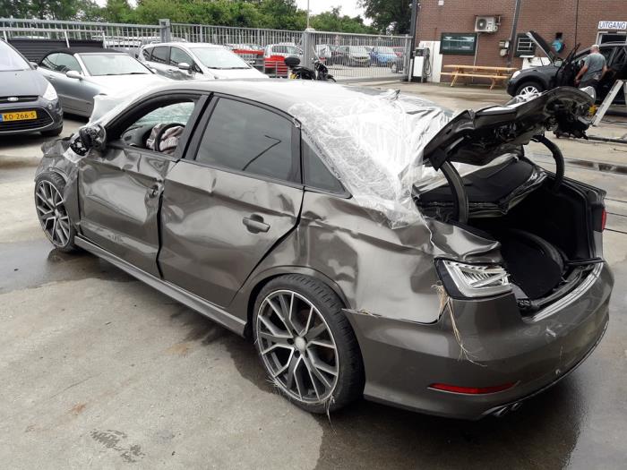 Audi A3 Limousine 1.4 TFSI ACT 16V Sloopvoertuig (2015, Grijs)