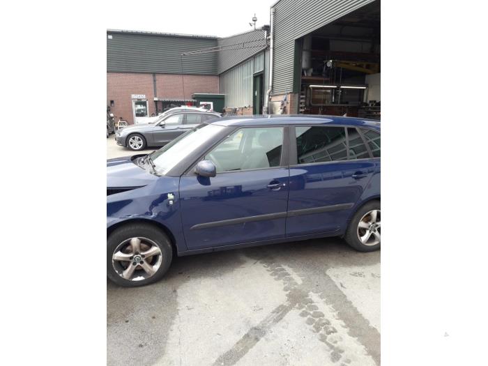 Skoda Fabia II Combi 1.2 TDI 12V Greenline Sloopvoertuig (2011, Blauw)