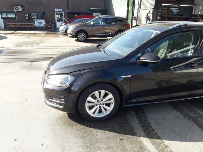 Volkswagen Golf VII Variant 1.0 TSI 12V BlueMotion Technology Sloopvoertuig (2015, Zwart)