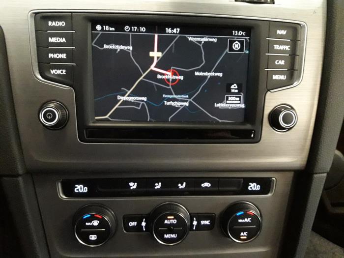 Volkswagen Golf VII Variant 1.0 TSI 12V BlueMotion Technology Sloopvoertuig (2015, Zwart)