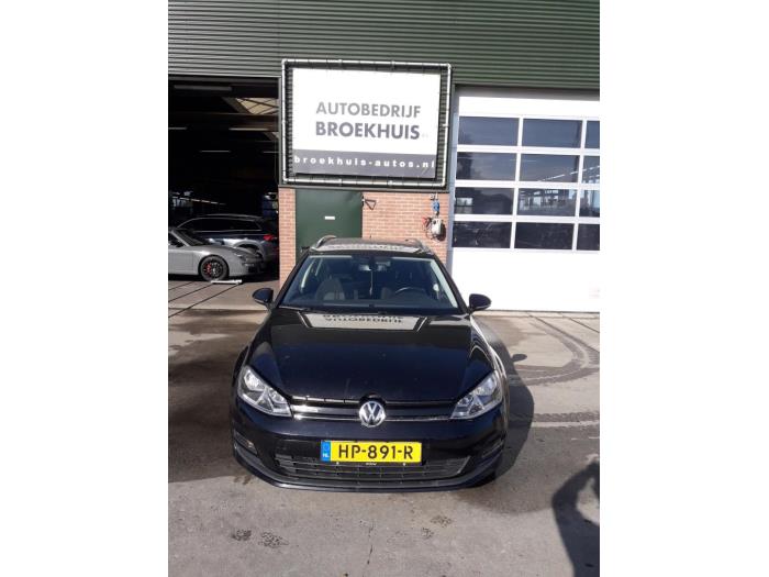 Volkswagen Golf VII Variant 1.0 TSI 12V BlueMotion Technology Sloopvoertuig (2015, Zwart)