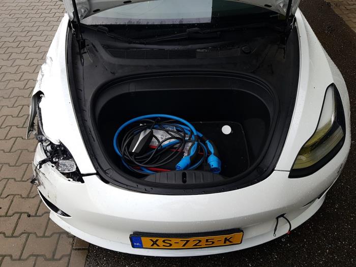 Tesla Model 3 Long Range AWD 75 kWh Sloopvoertuig (2019, Wit)