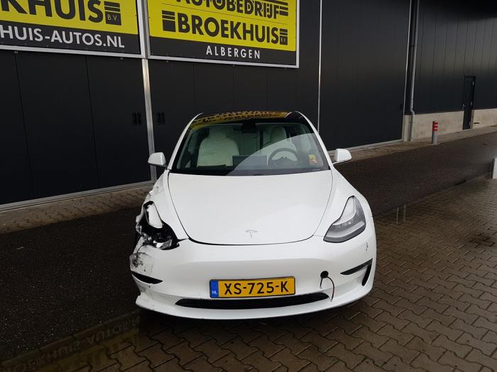 Tesla Model 3 Long Range AWD 75 kWh Sloopvoertuig (2019, Wit)