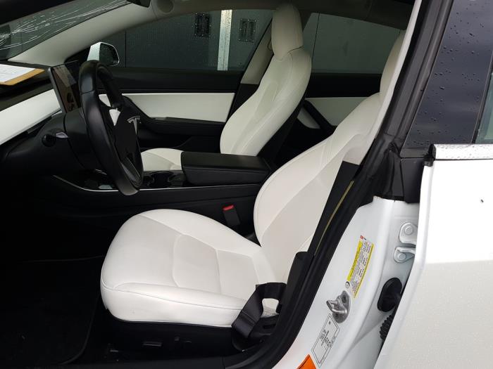 Tesla Model 3 Long Range AWD 75 kWh Sloopvoertuig (2019, Wit)