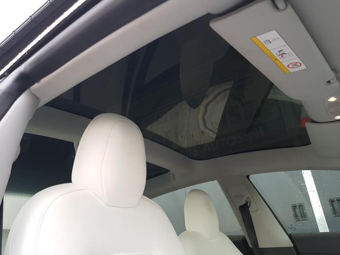 Tesla Model 3 Long Range AWD 75 kWh Sloopvoertuig (2019, Wit)