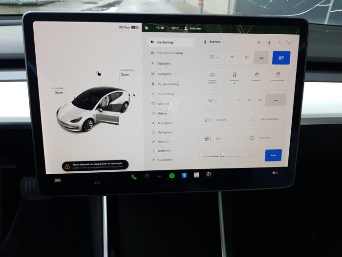Tesla Model 3 Long Range AWD 75 kWh Sloopvoertuig (2019, Wit)