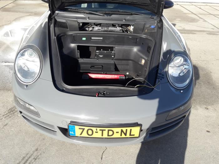 Porsche 911 3.8 24V Carrera S Sloopvoertuig (2005, Grijs)
