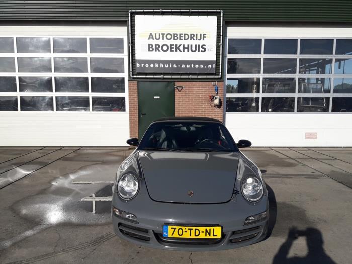 Porsche 911 3.8 24V Carrera S Sloopvoertuig (2005, Grijs)