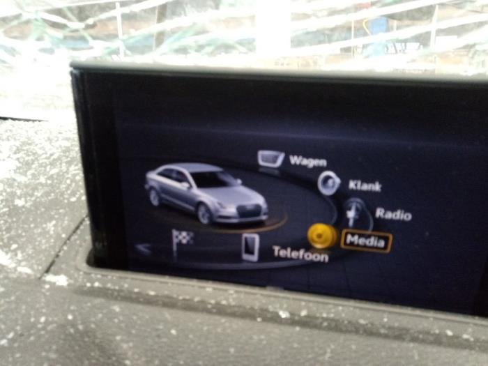 Audi A3 Limousine 1.5 35 TFSI 16V Sloopvoertuig (2020, Grijs)