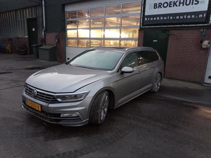 Volkswagen Passat Variant 1.6 TDI 16V Sloopvoertuig (2017, Grijs)
