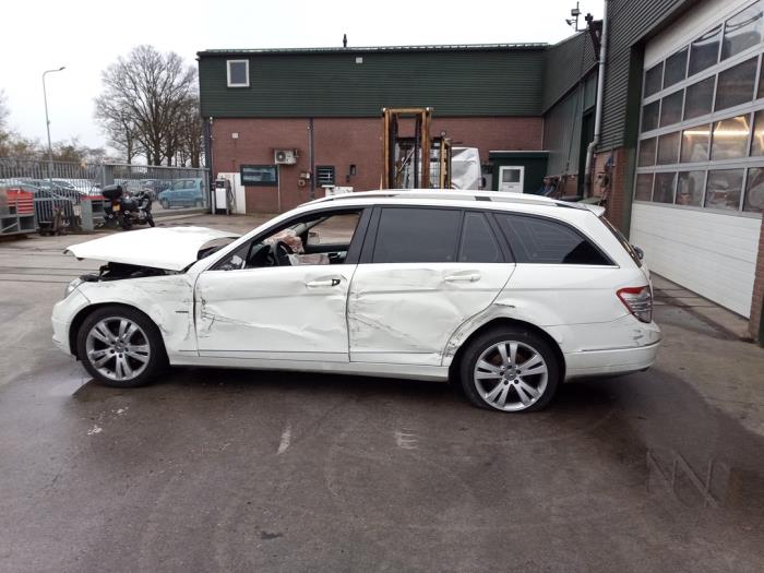 Mercedes C Estate 1.6 C-180K 16V BlueEfficiency Sloopvoertuig (2009, Wit)