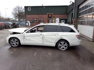 Mercedes C Estate 1.6 C-180K 16V BlueEfficiency Sloopvoertuig (2009, Wit)