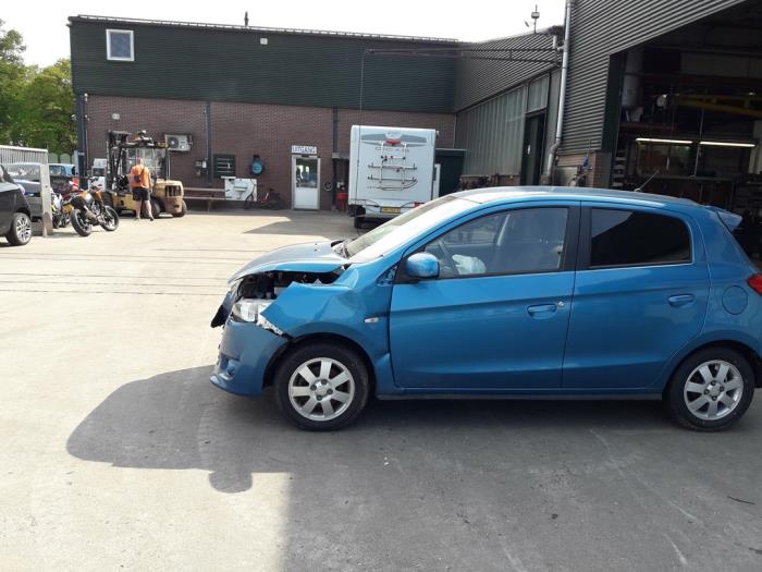 Mitsubishi Space Star 1.0 12V Sloopvoertuig (2015, Blauw)