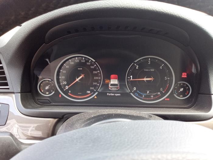 BMW 5 serie Touring 520d 16V Sloopvoertuig (2014, Grijs)