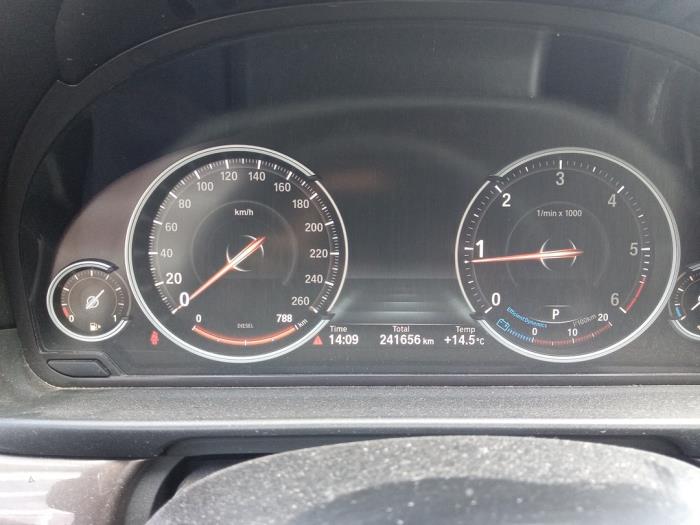 BMW 5 serie Touring 520d 16V Sloopvoertuig (2014, Grijs)