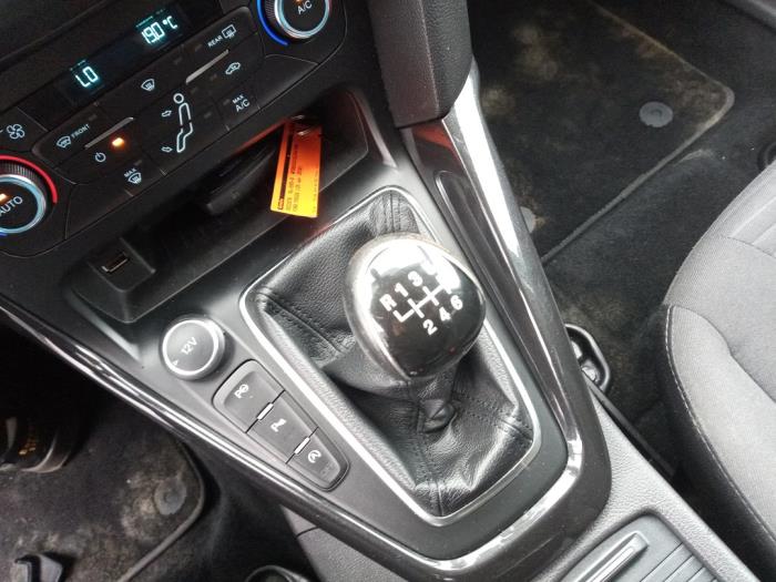 Ford Focus 3 Wagon 1.0 Ti-VCT EcoBoost 12V 125 Sloopvoertuig (2018, Wit)