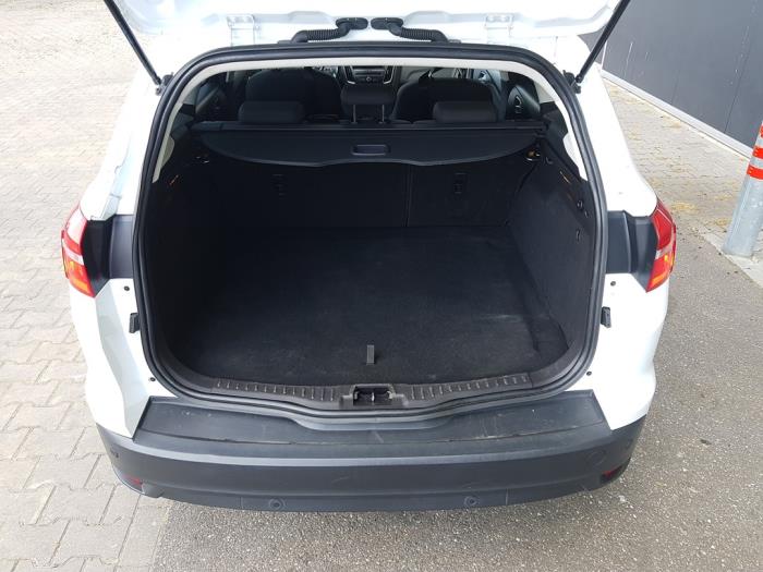 Ford Focus 3 Wagon 1.0 Ti-VCT EcoBoost 12V 125 Sloopvoertuig (2018, Wit)