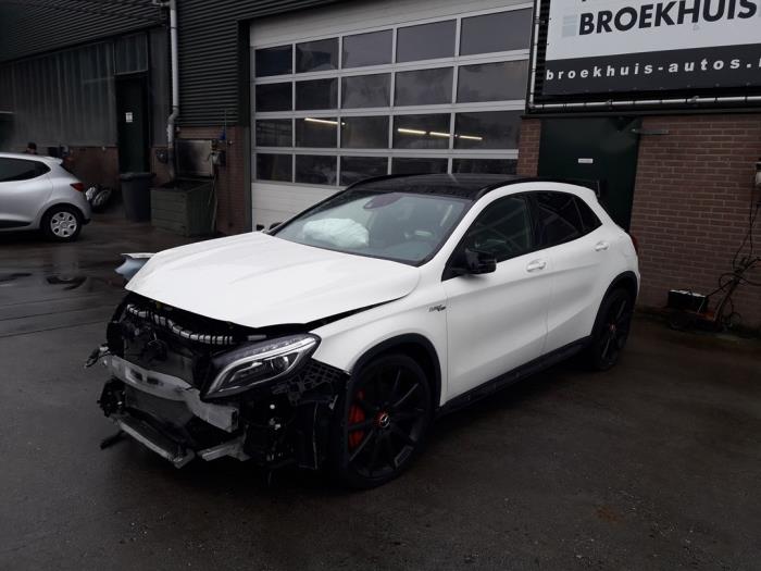 Mercedes GLA AMG 2.0 45 AMG Turbo 16V Sloopvoertuig (2015, Wit)