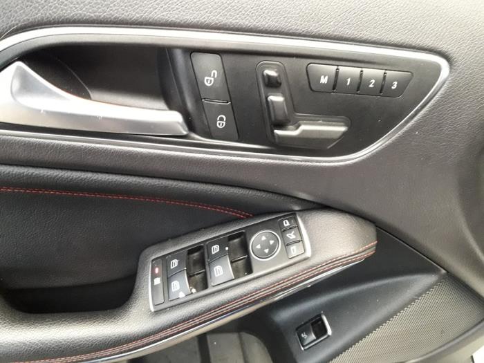 Mercedes GLA AMG 2.0 45 AMG Turbo 16V Sloopvoertuig (2015, Wit)