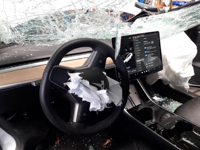 Tesla Model 3 Long Range AWD 75 kWh Sloopvoertuig (2019, Wit)