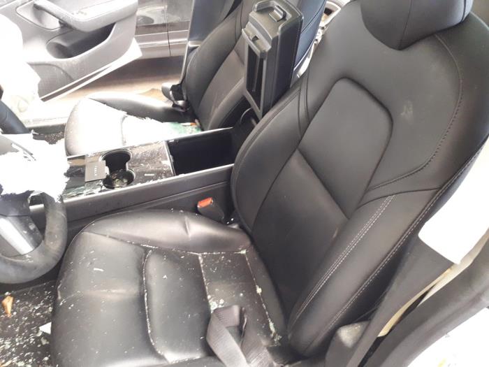 Tesla Model 3 Long Range AWD 75 kWh Sloopvoertuig (2019, Wit)