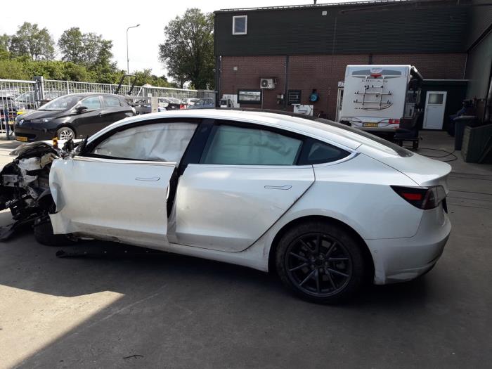 Tesla Model 3 Long Range AWD 75 kWh Sloopvoertuig (2019, Wit)