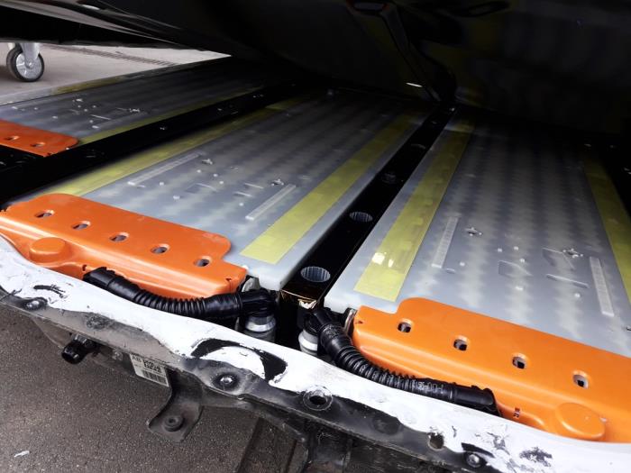 Tesla Model 3 Long Range AWD 75 kWh Sloopvoertuig (2019, Wit)