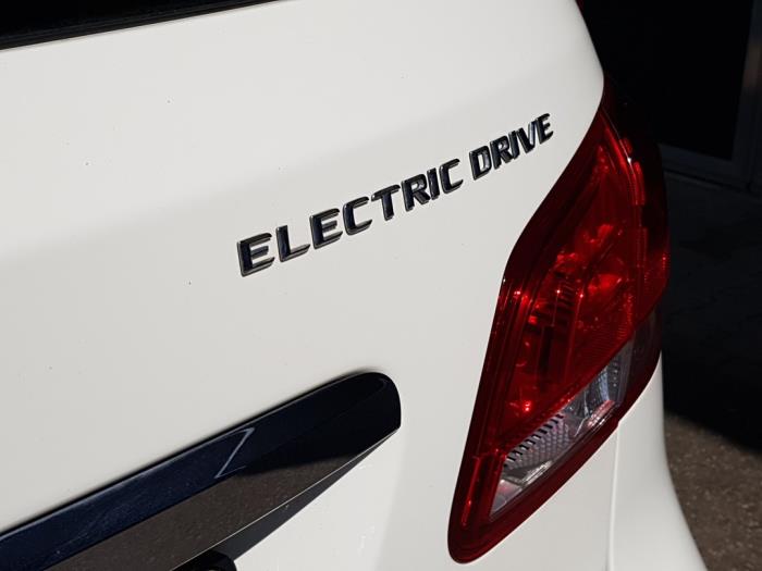 Mercedes B Electric Drive Sloopvoertuig (2016, Wit)