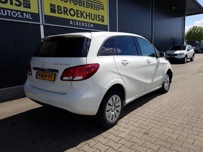 Mercedes B Electric Drive Sloopvoertuig (2016, Wit)