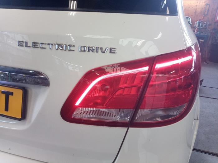 Mercedes B Electric Drive Sloopvoertuig (2016, Wit)