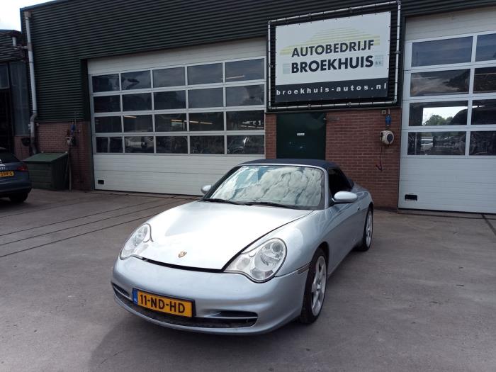 Porsche 911 3.6 Carrera 4 24V Sloopvoertuig (2003, Grijs)