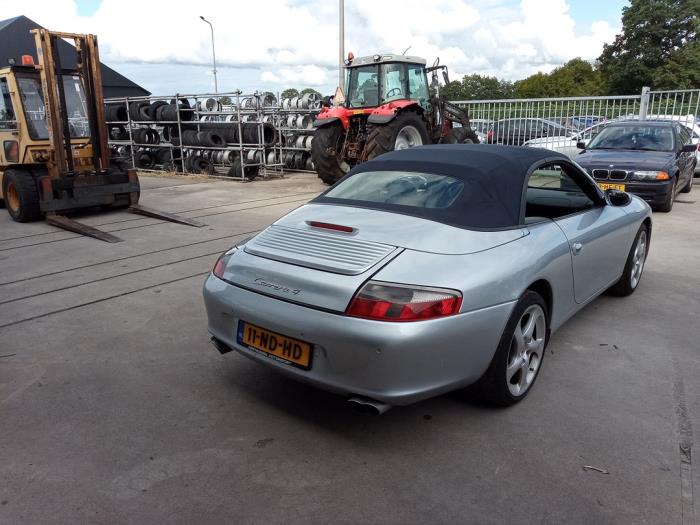 Porsche 911 3.6 Carrera 4 24V Sloopvoertuig (2003, Grijs)