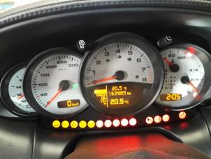 Porsche 911 3.6 Carrera 4 24V Sloopvoertuig (2003, Grijs)