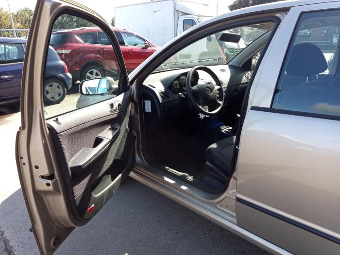 Skoda Fabia 1.2 HTP Sloopvoertuig (2005, Beige)