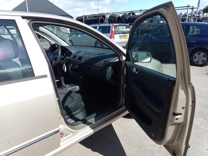 Skoda Fabia 1.2 HTP Sloopvoertuig (2005, Beige)