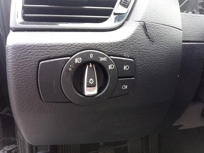 BMW X1 xDrive 20d 2.0 16V Sloopvoertuig (2013, Zwart)