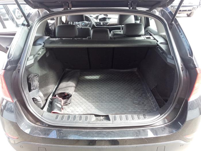 BMW X1 xDrive 20d 2.0 16V Sloopvoertuig (2013, Zwart)