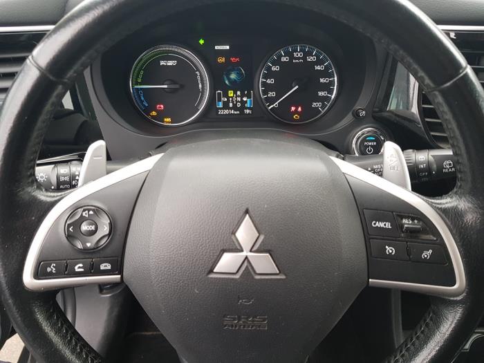 Mitsubishi Outlander 2.0 16V PHEV 4x4 Sloopvoertuig (2013, Grijs)