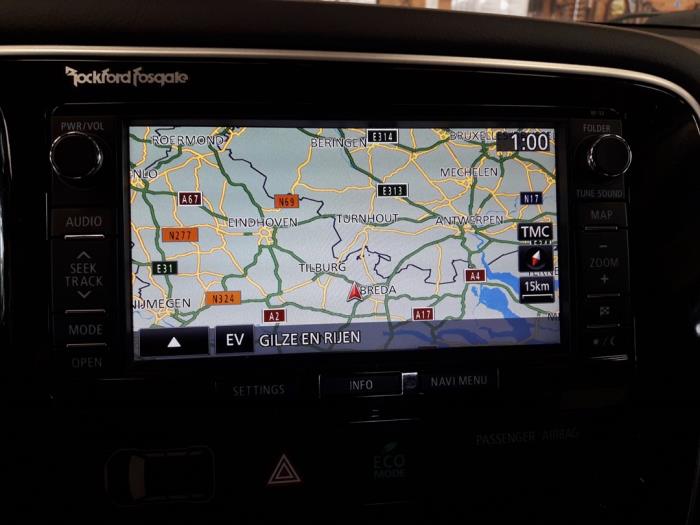 Mitsubishi Outlander 2.0 16V PHEV 4x4 Sloopvoertuig (2013, Grijs)