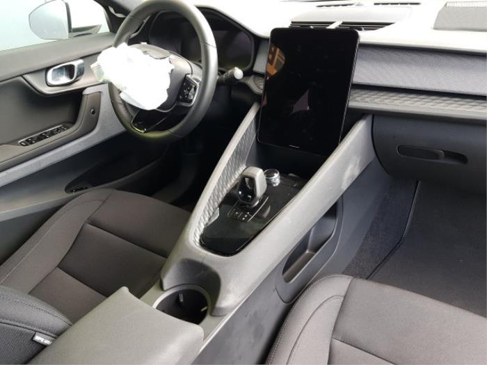 Polestar Polestar 2 63kWh Standard Range Single Motor Sloopvoertuig (2021, Wit)