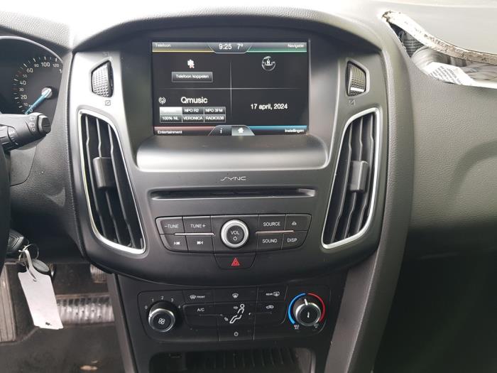 Ford Focus 3 1.0 Ti-VCT EcoBoost 12V 100 Sloopvoertuig (2016, Blauw)