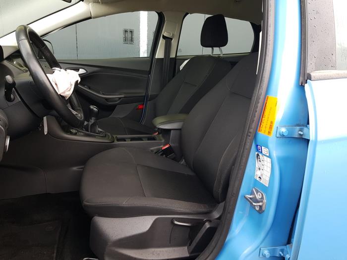 Ford Focus 3 1.0 Ti-VCT EcoBoost 12V 100 Sloopvoertuig (2016, Blauw)