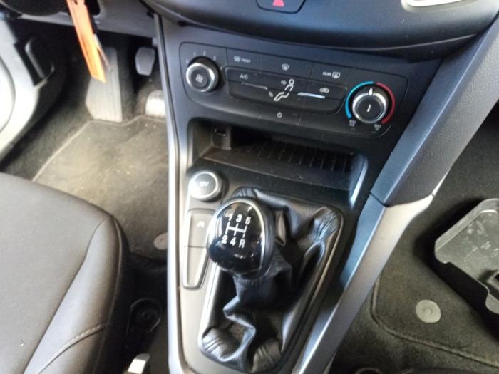 Ford Focus 3 1.0 Ti-VCT EcoBoost 12V 100 Sloopvoertuig (2016, Blauw)