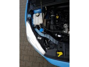 Ford Focus 3 1.0 Ti-VCT EcoBoost 12V 100 Sloopvoertuig (2016, Blauw)
