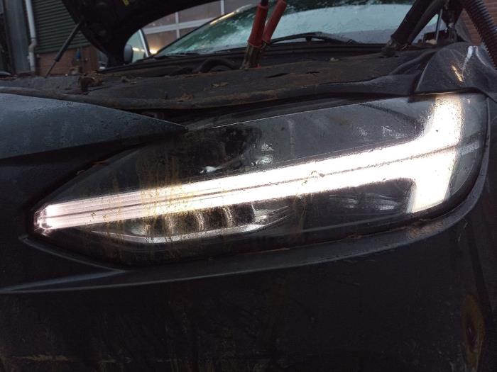 Volvo V90 II 2.0 T5 16V Sloopvoertuig (2017, Grijs)