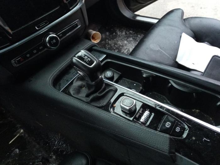 Volvo V90 II 2.0 T5 16V Sloopvoertuig (2017, Grijs)