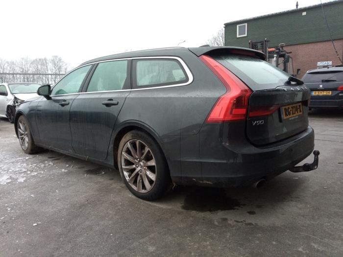 Volvo V90 II 2.0 T5 16V Sloopvoertuig (2017, Grijs)